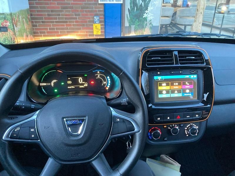 Gebraucht Dacia Spring Comfort Plus 33 kW (45 PS) 2022 Schwarz Kleinwagen