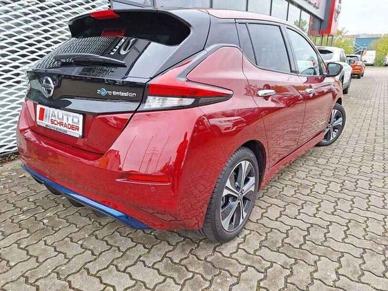 Gebraucht Nissan Leaf N-Connecta 110 kW (150 PS) 2019 Rot Kleinwagen