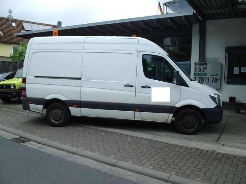 Gebraucht Mercedes Sprinter 143 PS (105 kW) 2018 Arktikweiss Van