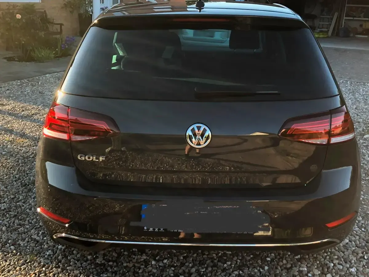 Second-hand VW Golf VII IQ Drive 85 CP (62 kW) 2019 Gri Berlinǎ