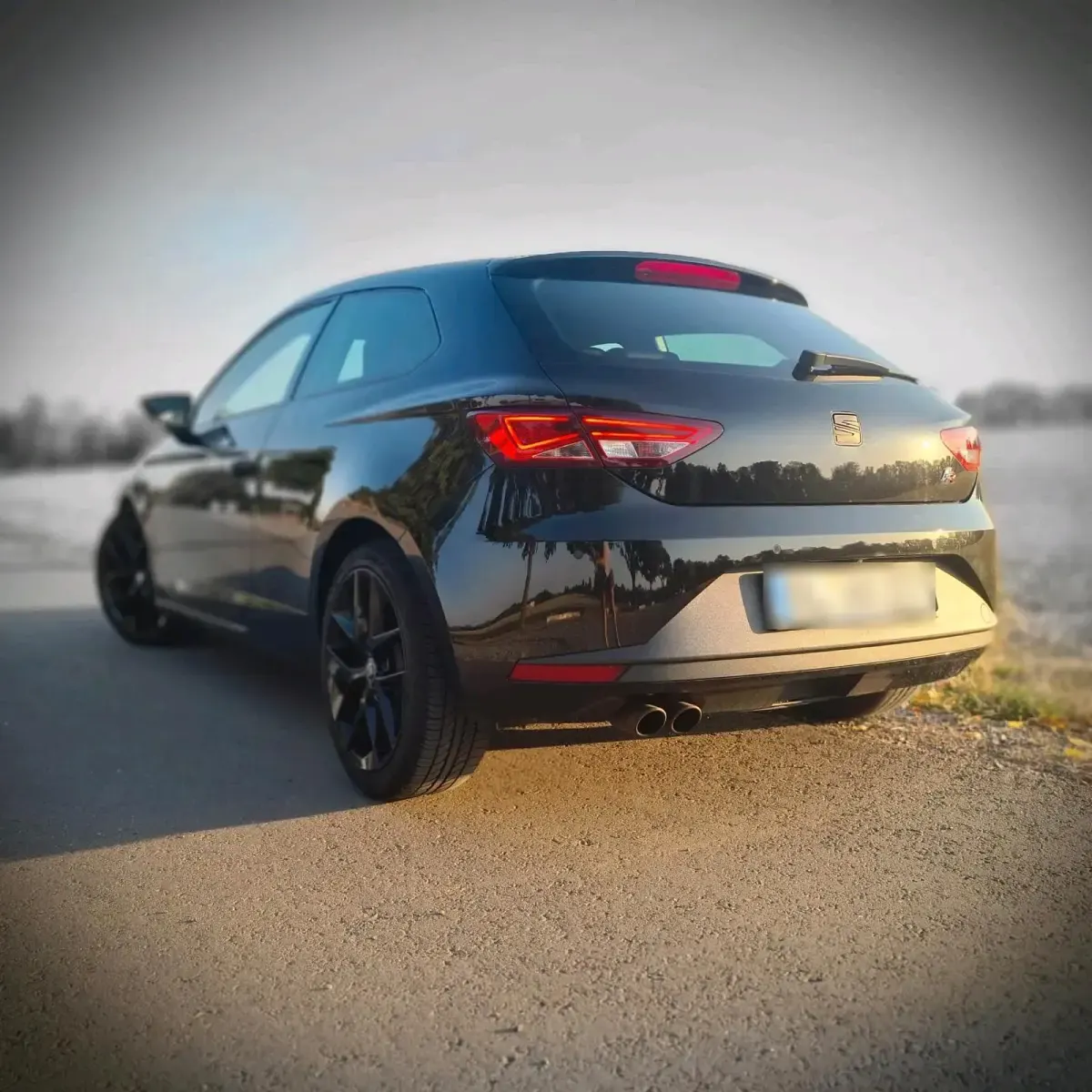 Gebraucht Seat Leon FR 179 PS (131 kW) 2016 Schwarz Coupé