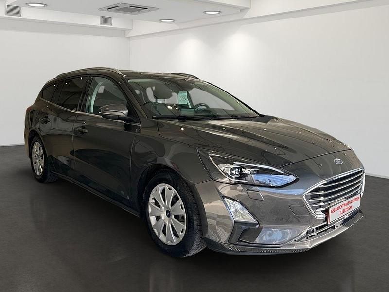 Gebraucht Ford Focus Titanium 150 PS (110 kW) 2019 Grau Kombi