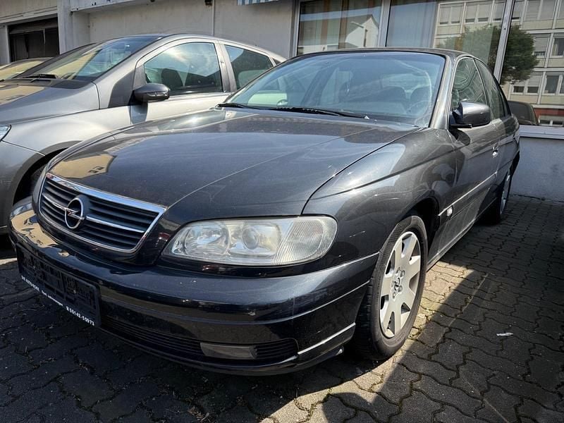 Schwarz Gebraucht 2001 Opel Omega Limousine | 2.999 € (Fairer Preis) - Bild 1/4