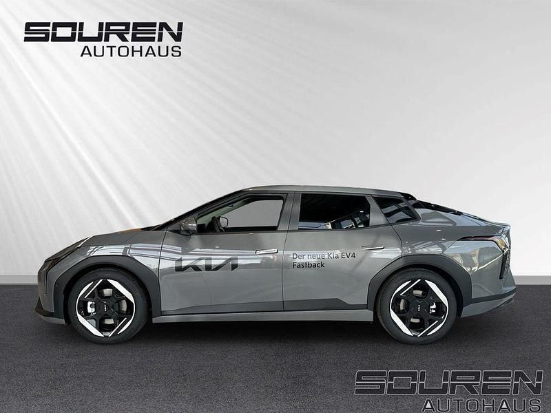 Neu Kia EV4 Earth 150 kW (204 PS) 2025 Grau Limousine