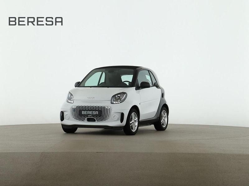 Weiß Gebraucht 2021 Smart ForTwo Electric Drive Coupé | 9.850 € (Fairer Preis) - Bild 1/4