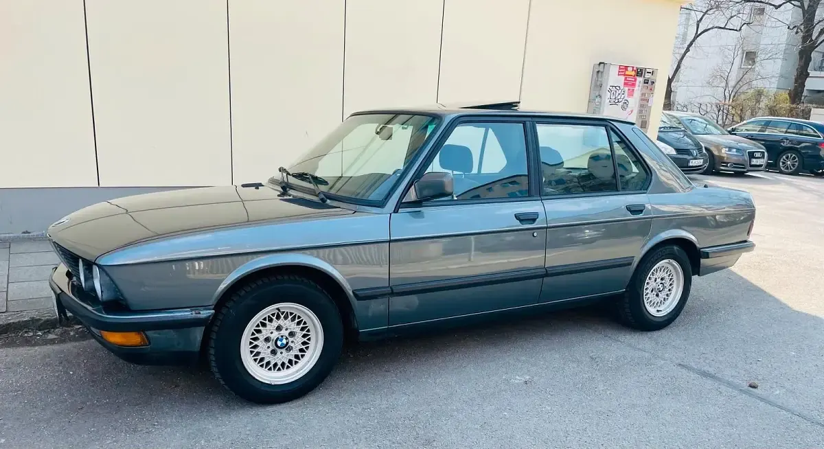 Gebraucht BMW 128 Shadowline 126 PS (92 kW) 1987 Grau Limousine