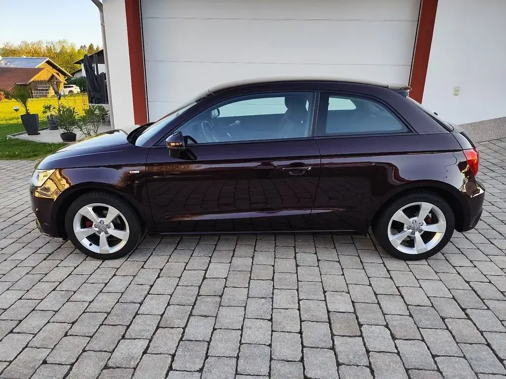 Używany Audi A1 Sport 95 KM (69 kW) 2016 Czerwony Hatchback