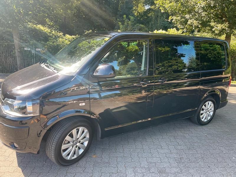Schwarz Gebraucht 2010 VW T5 Van | 15.900 € - Bild 1/4