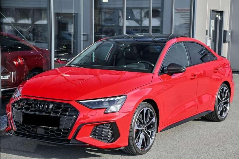 Rot Gebraucht 2020 Audi S3 Edition .1 Limousine | 35.871 € (Fairer Preis) - Bild 1/4