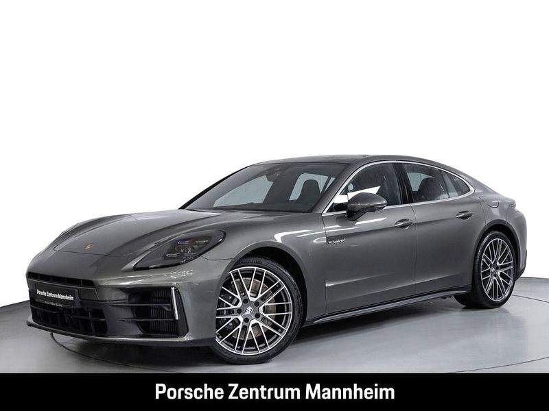Neu Porsche Panamera 4 470 PS (345 kW) 2026 Gruen Limousine