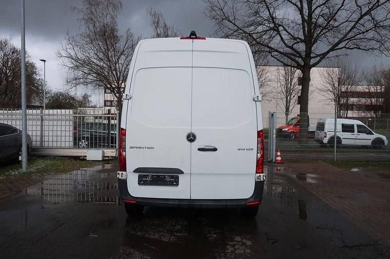 Gebraucht Mercedes Sprinter 143 PS (105 kW) 2020 Weiß Van