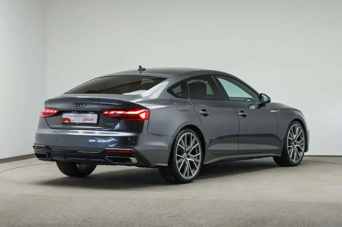 Gebraucht Audi A5 Business 204 PS (150 kW) 2023 Daytonagrau perleffekt (metallic) Coupé