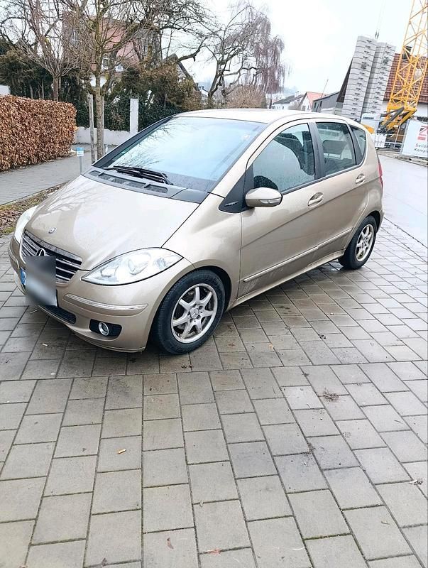 Gebraucht Mercedes A180 Avantgarde 109 PS (80 kW) 2005 Gold Limousine
