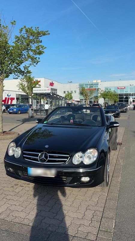 Schwarz Gebraucht 2009 Mercedes CLK200 Cabrio | 8.000 € (Superpreis) - Bild 1/4