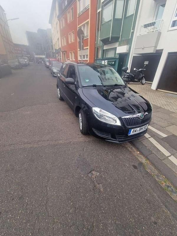 Gebraucht 2012 Skoda Fabia Ambition Kleinwagen | 3.000 € (Superpreis) - Bild 1/4