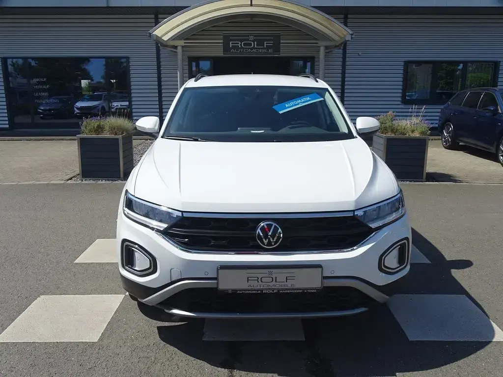 Gebraucht VW T-Roc Life 150 PS (110 kW) 2025 Weiß pure white SUV