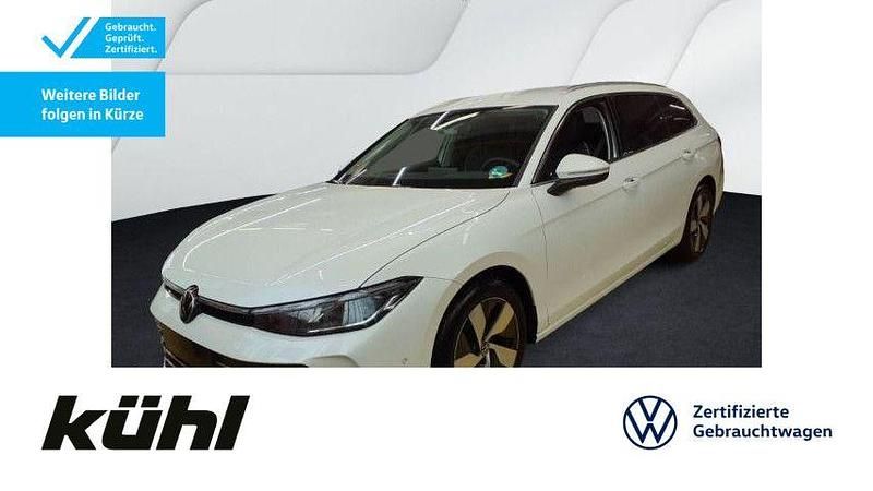 Weiß Gebraucht 2025 VW Passat Elegance Kombi | 35.690 € (Fairer Preis) - Bild 1/2