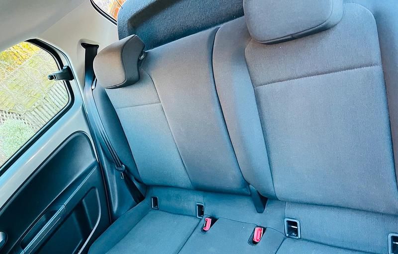 Gebraucht VW e-up! 61 kW (83 PS) 2021 Silber Kleinwagen