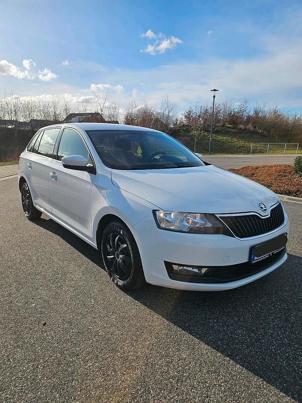 Gebraucht Skoda Rapid Active 95 PS (69 kW) 2018 Kleinwagen