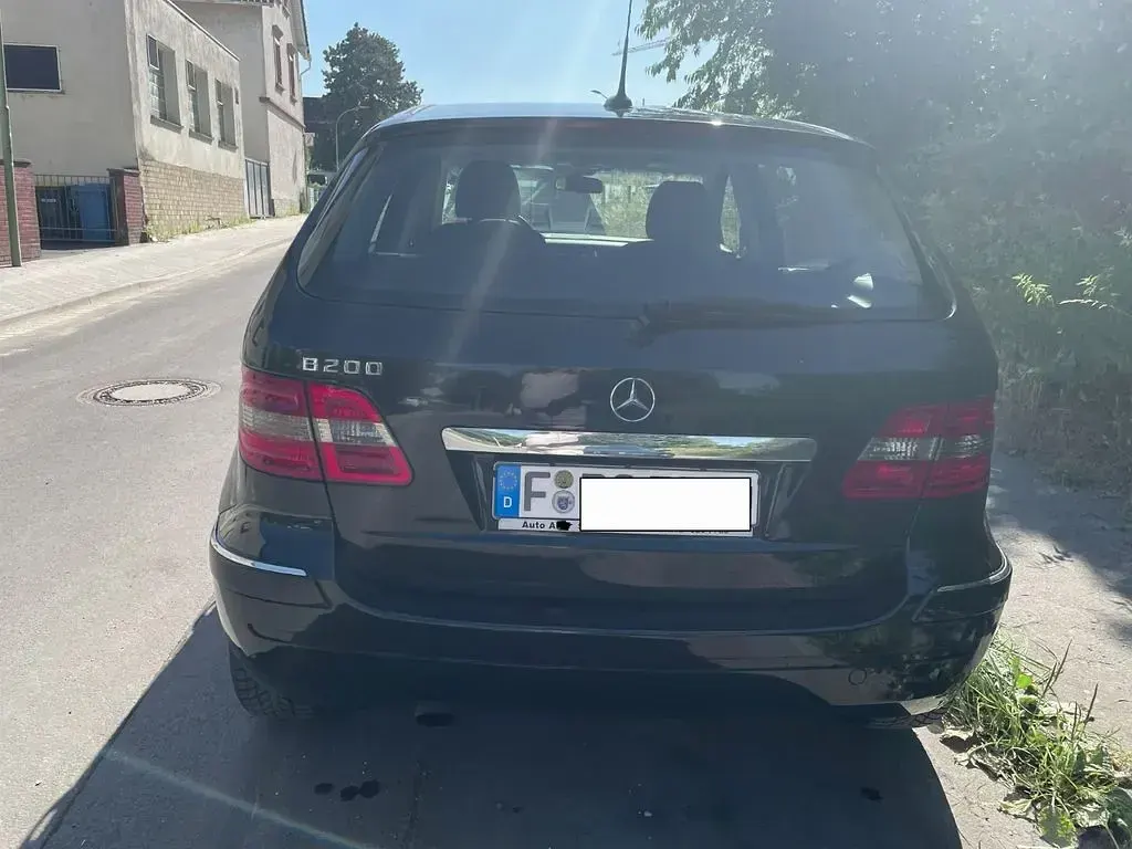 Gebraucht Mercedes B200 136 PS (100 kW) 2006 Schwarz Van / Kleinbus
