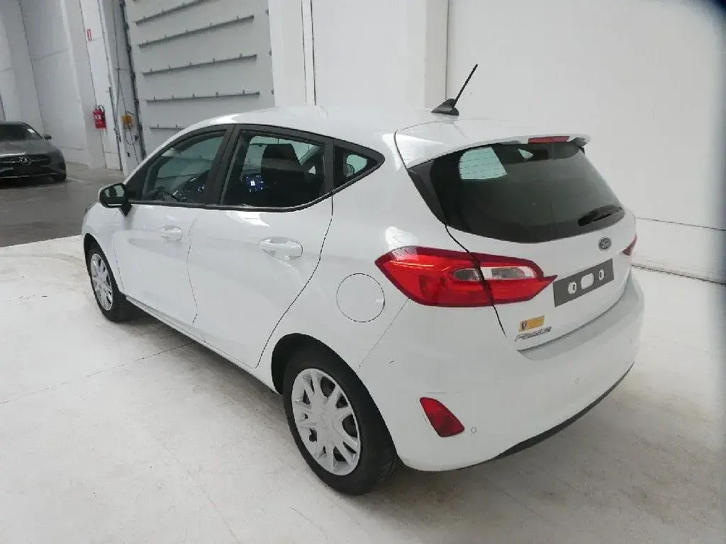 Gebraucht Ford Fiesta 75 PS (55 kW) 2021 Weiß Kleinwagen