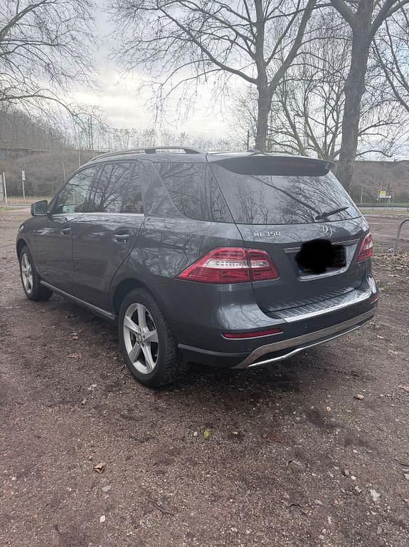 Gebraucht Mercedes ML350 258 PS (189 kW) 2015 Grau SUV