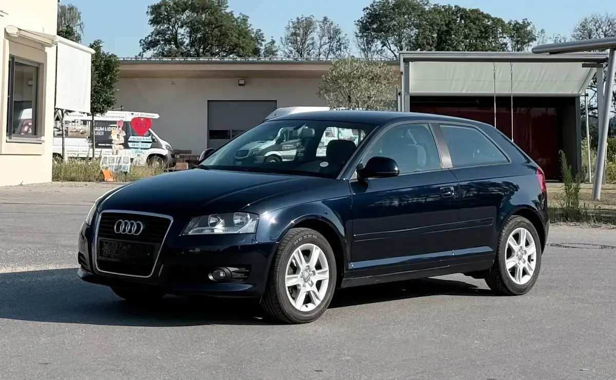 Gebraucht Audi A3 125 PS (91 kW) 2009 Blau Kleinwagen