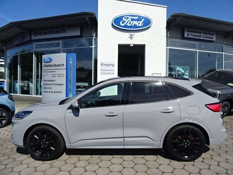Gebraucht Ford Kuga 190 PS (139 kW) 2024 Grey matter SUV