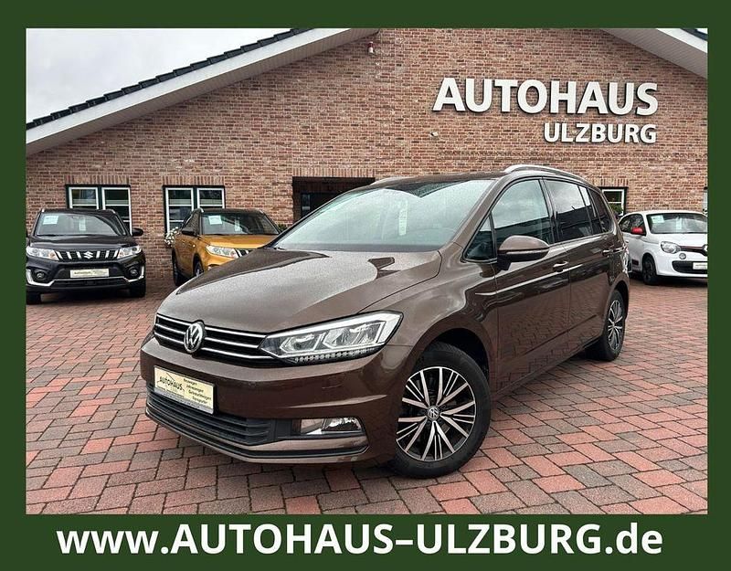 Braun Gebraucht 2016 VW Touran Comfortline Van / Kleinbus | 14.900 € (Guter Preis) - Bild 1/4