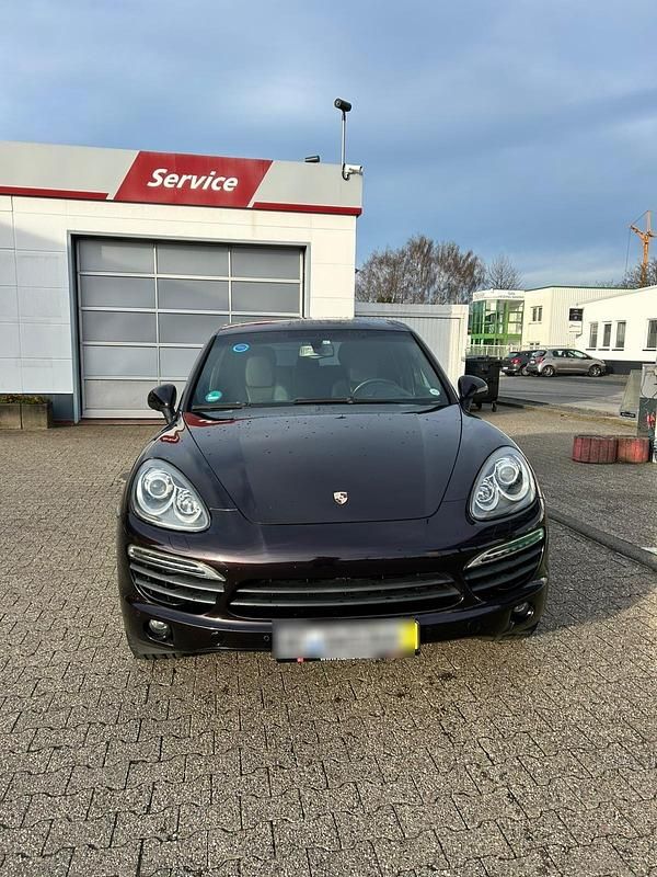 Gebraucht Porsche Cayenne S E-Hybrid 399 PS (293 kW) 2011 Violet SUV