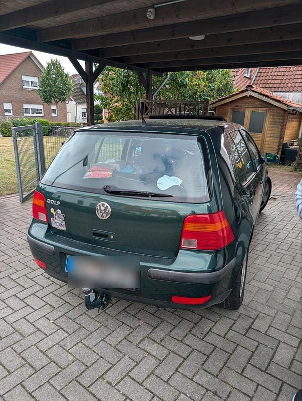 Grün Gebraucht 1998 VW Golf IV Limousine | 799 € (Fairer Preis) - Bild 1/4