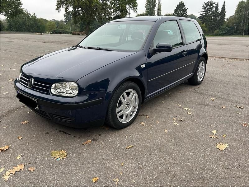 Blau Gebraucht 2003 VW Golf IV Ocean Kleinwagen | 1.750 € (Etwas zu teuer) - Bild 1/4