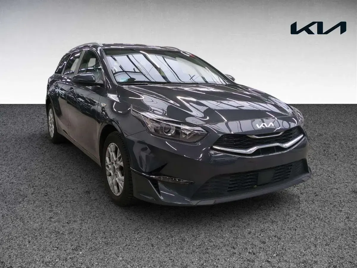 Gebraucht Kia Ceed Sportswagon Vision 141 PS (103 kW) 2025 Grau Kombi