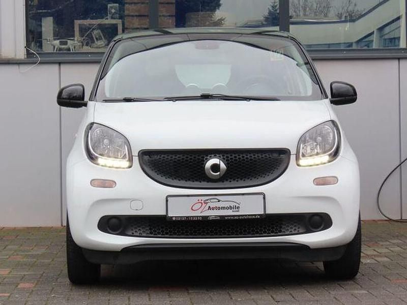 Gebraucht Smart ForFour Passion 71 PS (52 kW) 2015 Weiß Kleinwagen
