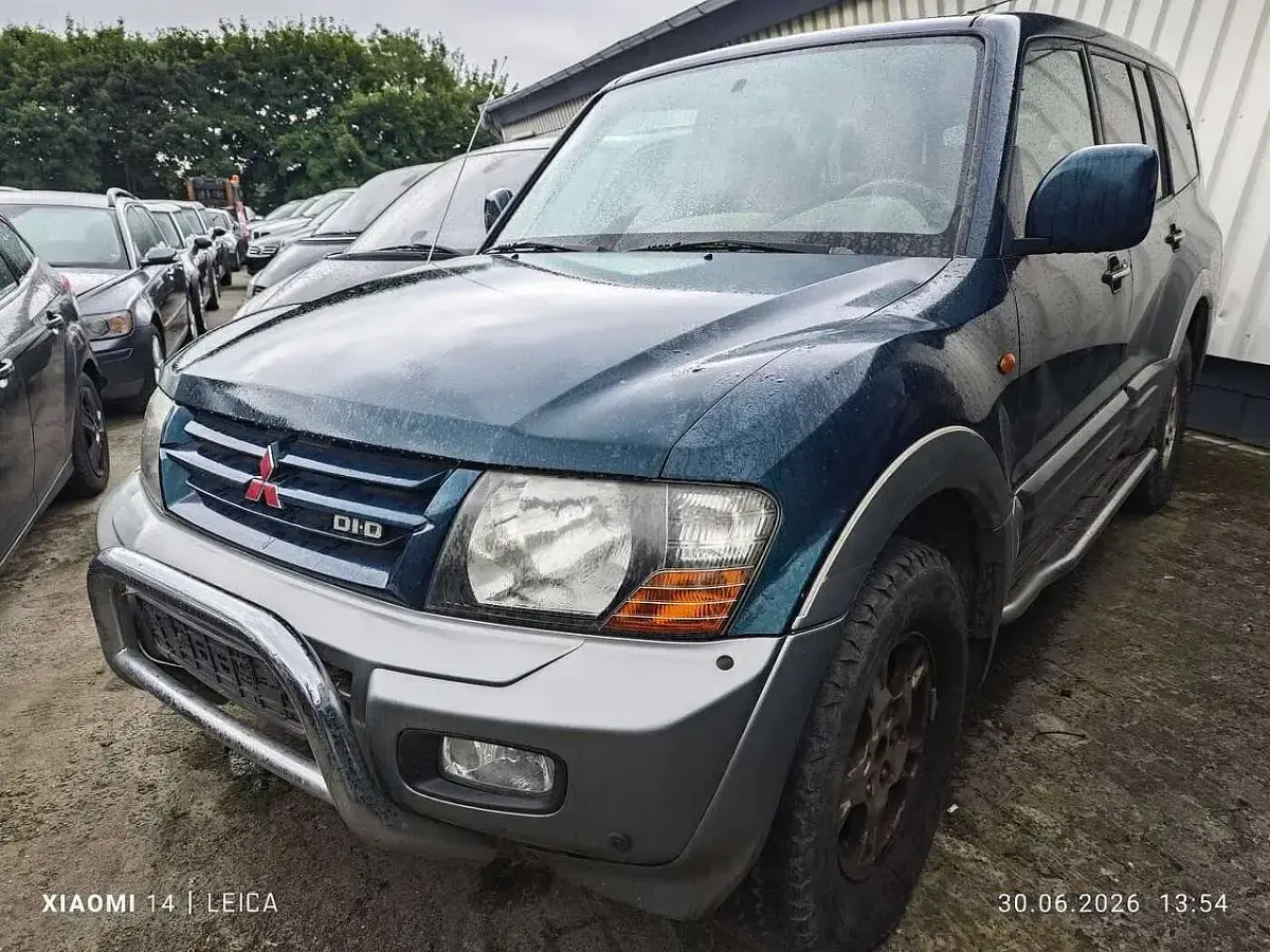 Gebraucht Mitsubishi Pajero 165 PS (121 kW) 2000 Grün SUV
