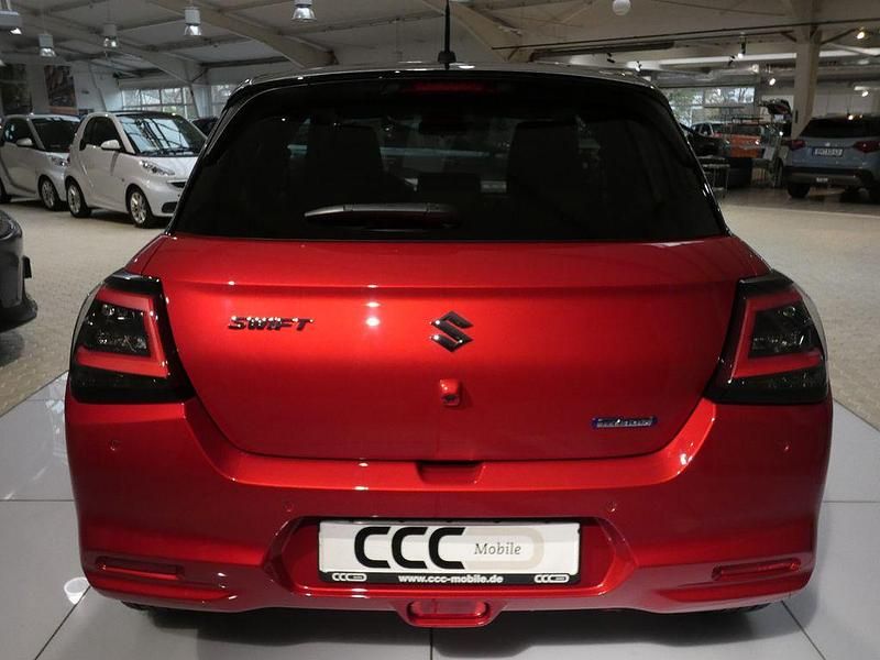 Neu Suzuki Swift Comfort 83 PS (61 kW) 2025 Rot Limousine