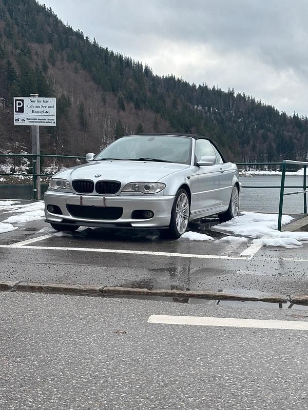 Silber Gebraucht 2004 BMW 318 Cabriolet Performance Cabrio | 5.200 € (Guter Preis) - Bild 1/4