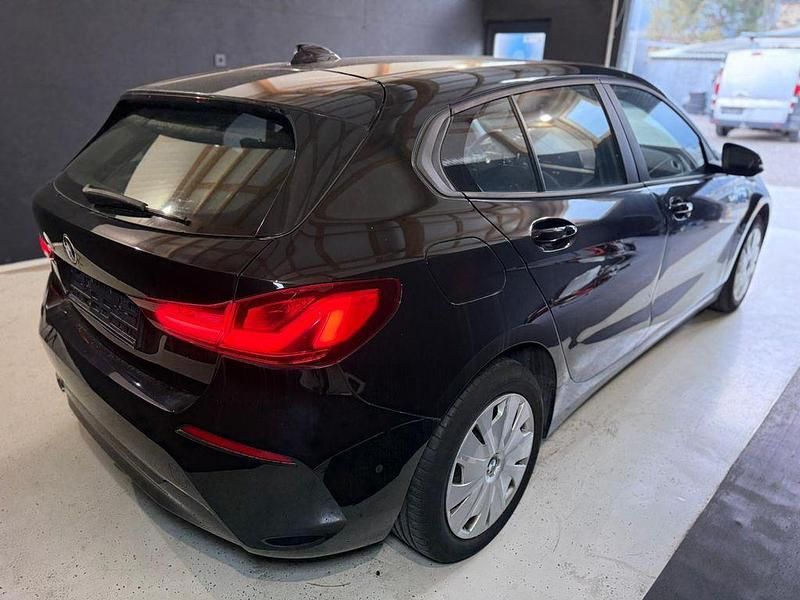 Gebraucht BMW 116 116 PS (85 kW) 2020 Schwarz Kleinwagen