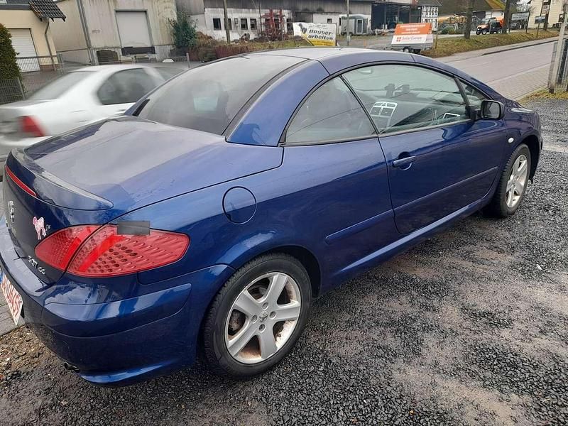Gebraucht Peugeot 307 CC 136 PS (100 kW) 2004 Blau Cabrio