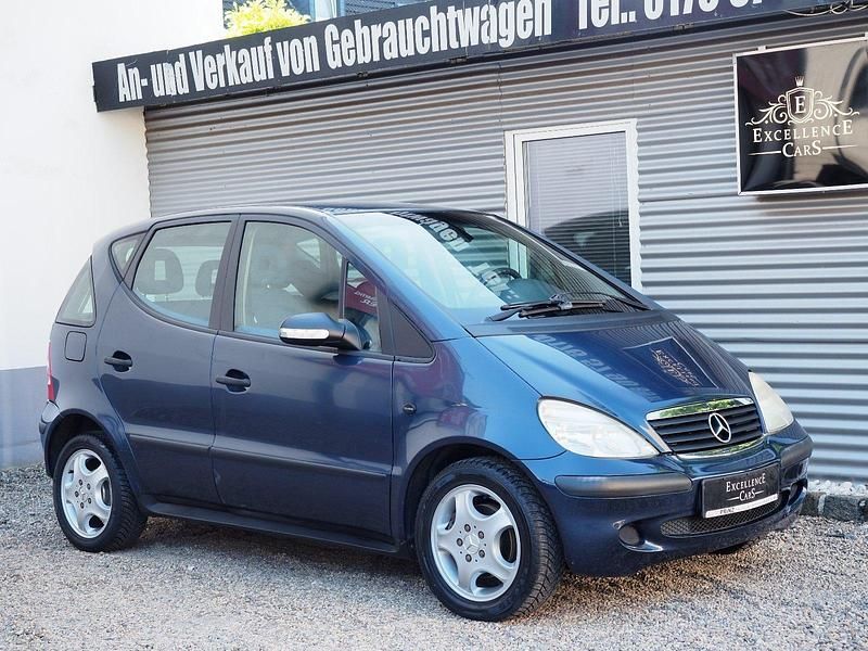 Blau Gebraucht 2003 Mercedes A160 Classic Kleinwagen | 2.650 € (Teuer) - Bild 1/4