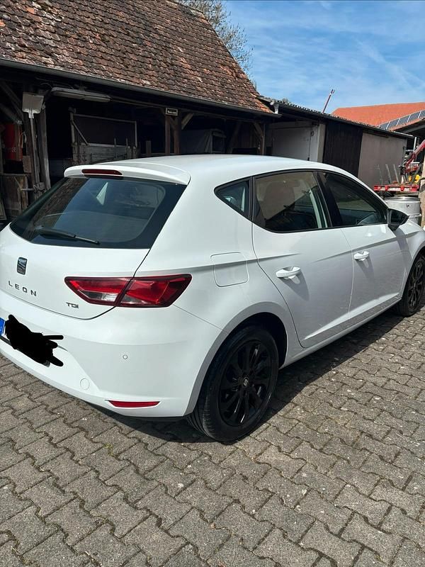 Gebraucht Seat Leon 110 PS (80 kW) 2016 Weiß Limousine