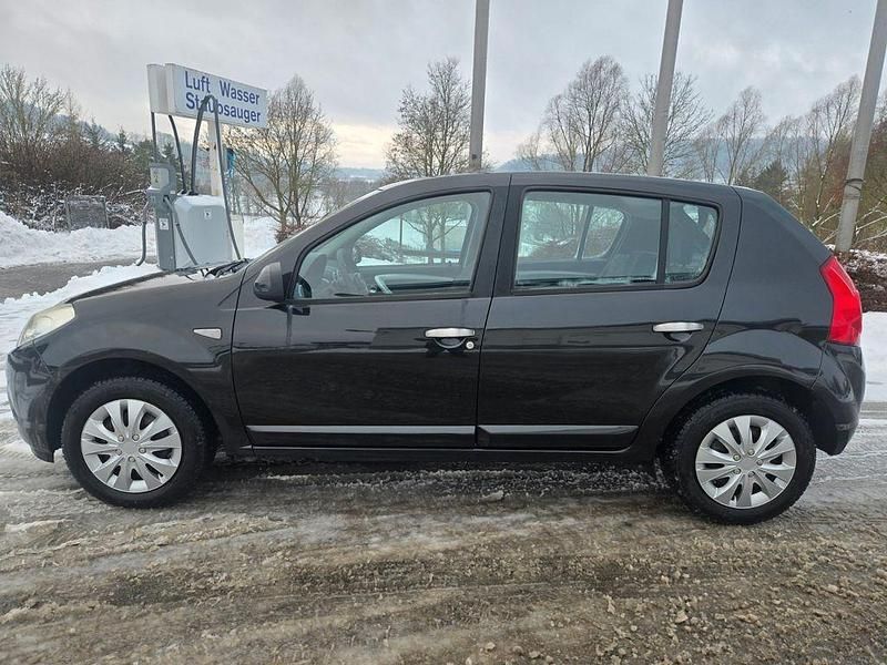 Gebraucht Dacia Sandero Lauréate 86 PS (63 kW) 2010 Schwarz Limousine