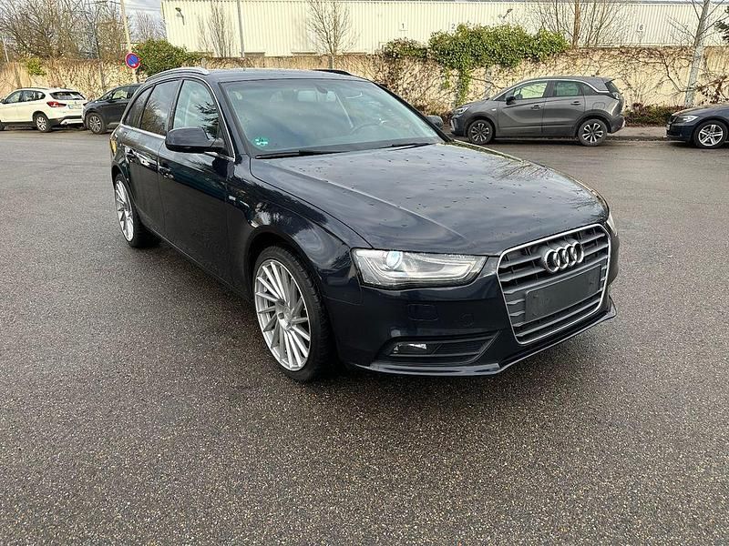 Second-hand Audi A4 150 CP (110 kW) 2015 Negru Break