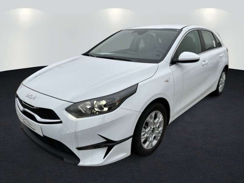 Carraraweiss Neu 2024 Kia Ceed Vision Limousine | 22.490 € (Fairer Preis) - Bild 1/4