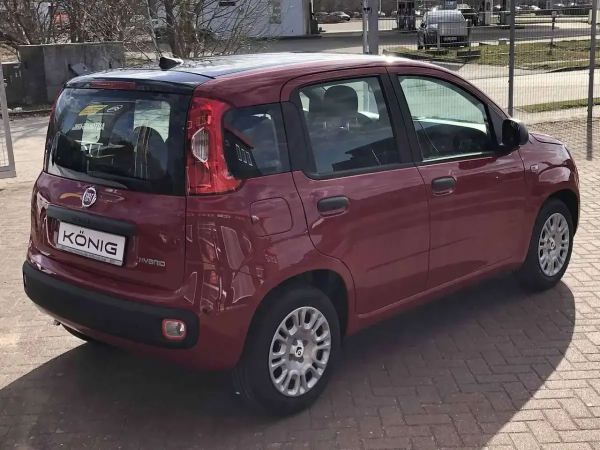 Neu Fiat Panda 69 PS (50 kW) 2025 Passione rot dach schwarz (rot Kleinwagen