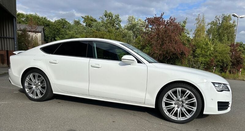 Weiß Gebraucht 2011 Audi A7 Sportback Sport Kleinwagen | 18.500 € (Fairer Preis) - Bild 1/4