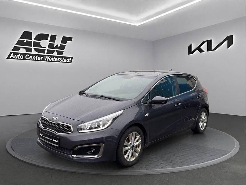 Gebraucht Kia Ceed DREAM-TEAM Edition 101 PS (74 kW) 2018 Grau Kleinwagen
