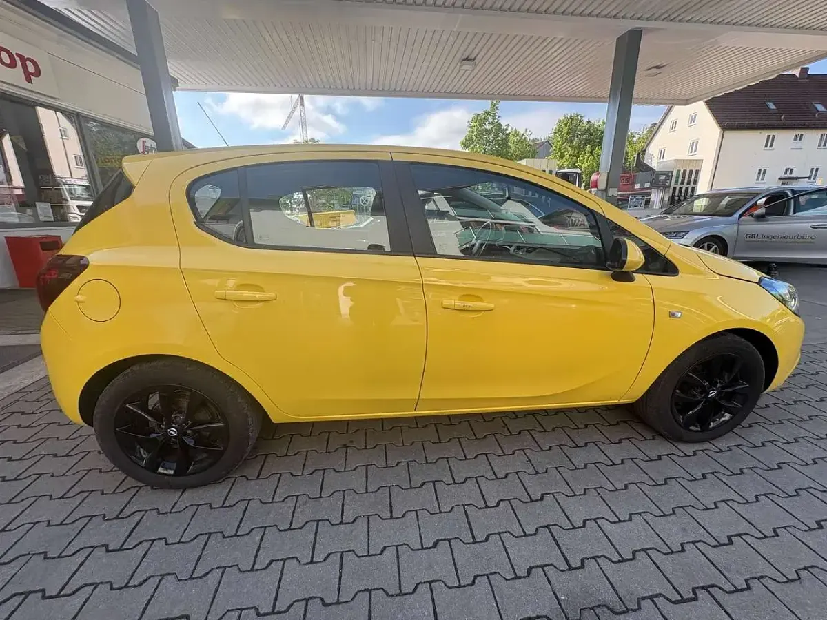 Gebraucht Opel Corsa Edition 90 PS (66 kW) 2016 Sunny yellow (uni) Kleinwagen