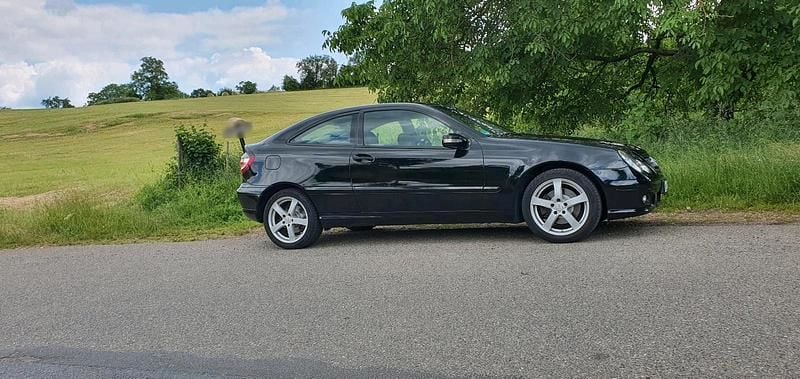 Gebraucht Mercedes C320 218 PS (160 kW) 2004 Schwarz Coupé