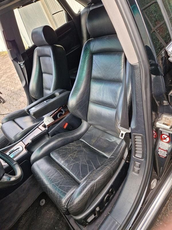 Gebraucht Audi A8 Sport 299 PS (219 kW) 1997 Schwarz Limousine